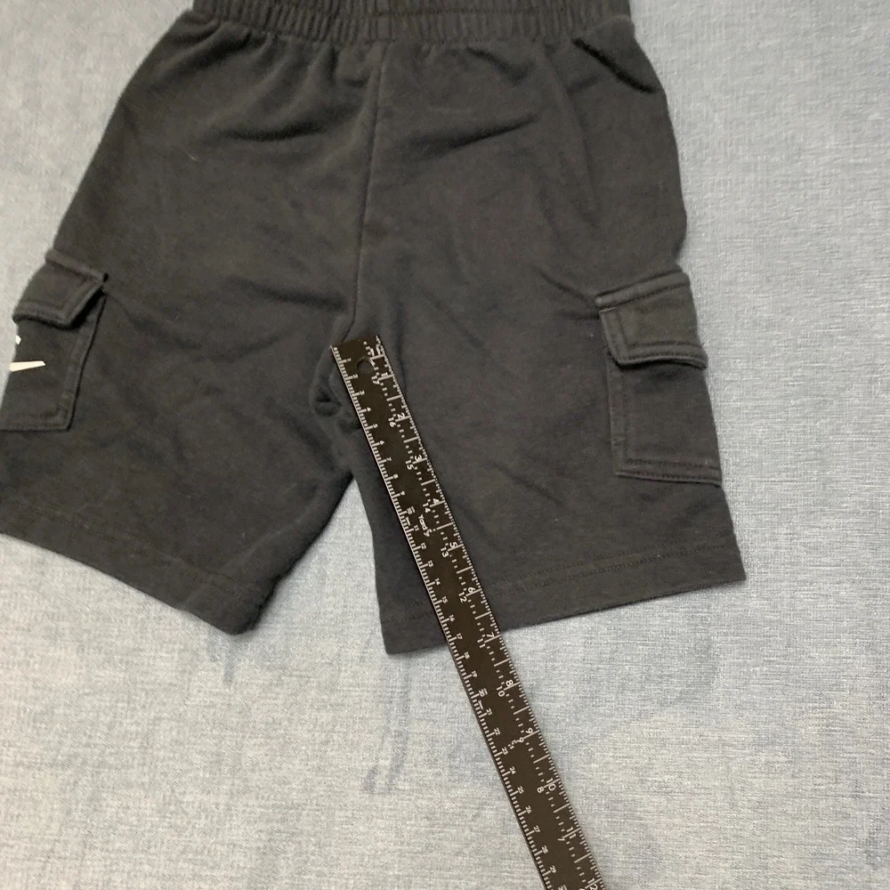 Nike Sweat Shorts Boys Large Black Swoosh Logo Fleece Lined Utility Pockets